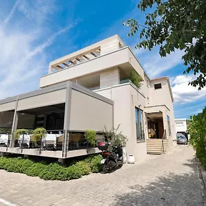 4* Gostinjska kuća & Restaurant Matanovi Dvori